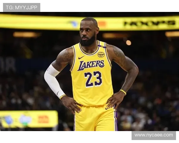 詹姆斯湖人总助攻数达3669位列队史第五